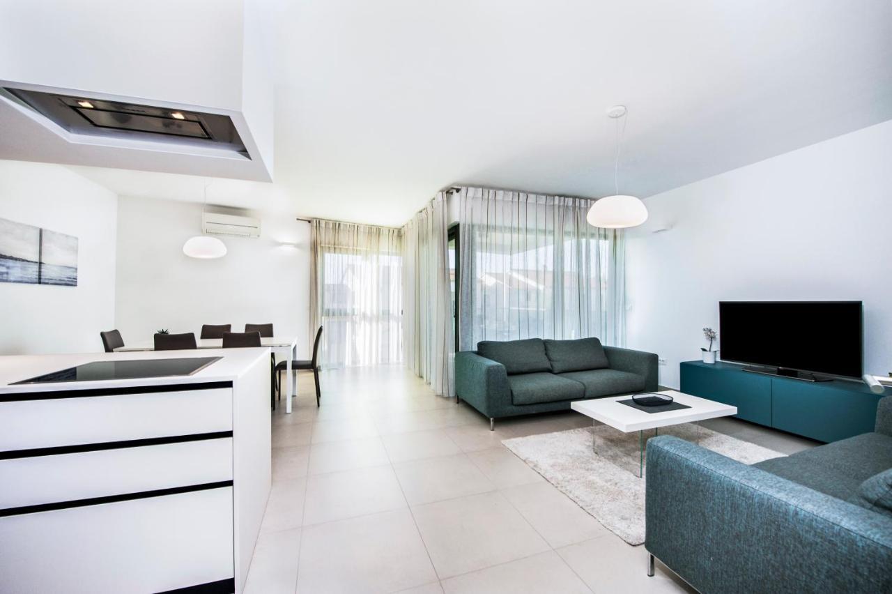 Apartman Sunny Day - With Parking *